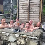 Binsalm- Schutzhuette Gospodarstwo agroturystyczne *