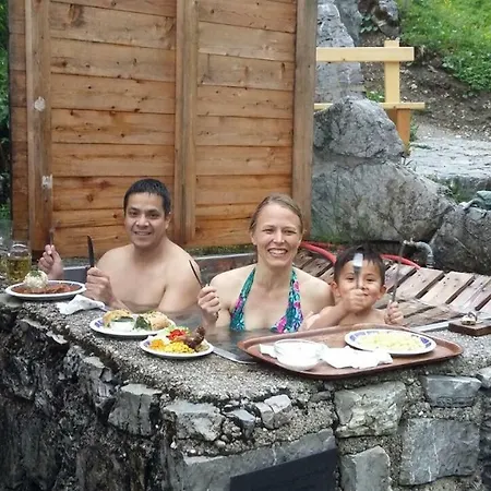 Binsalm- Schutzhuette *