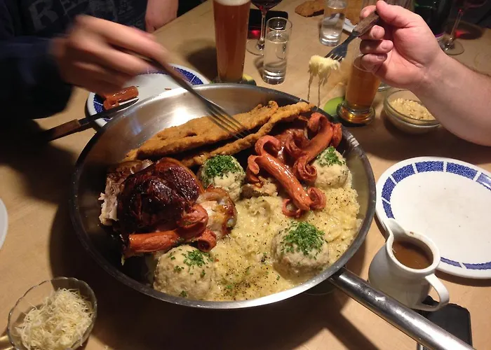 Binsalm- Schutzhütte *